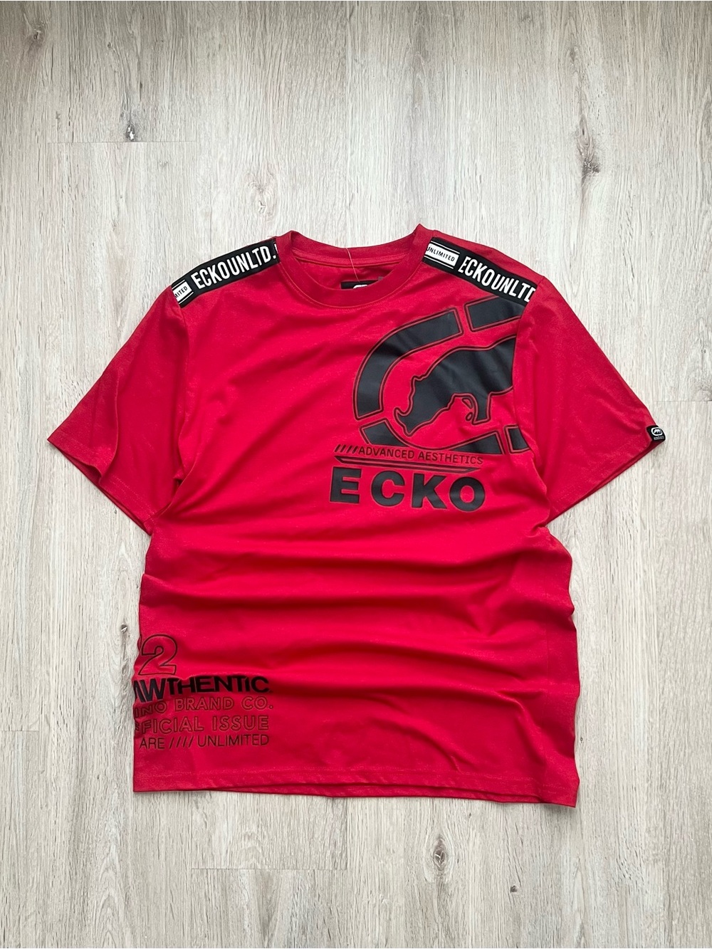 NWT Ecko Unltd Rhino Graphic Tee Mens Medium Red Black Hip Hop Y2K Style